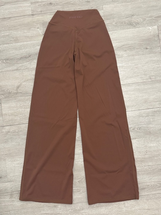 PHERO Movement Pants - High-Rise Wide-Leg Pants in Chocolate Brown
